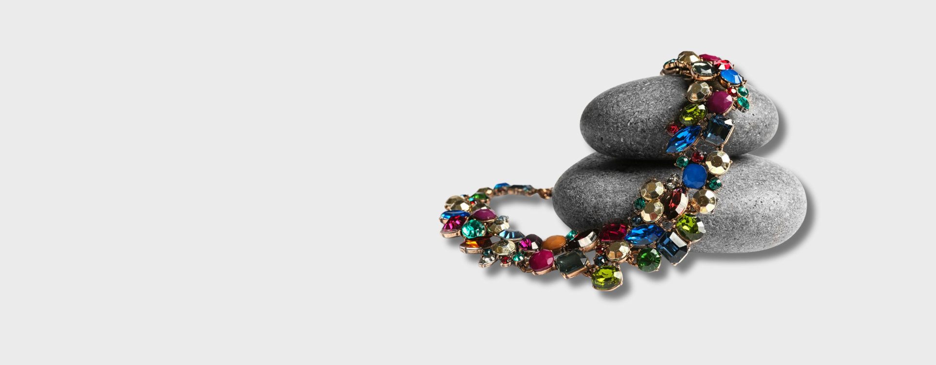 luxuryhomewarecollection.com